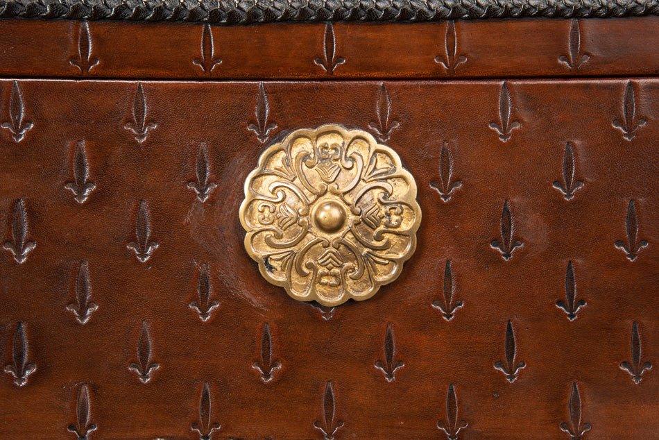 Baron's Reddish Brown Leather Box - LOOMLAN - Sarreid - Boxes & Bowls