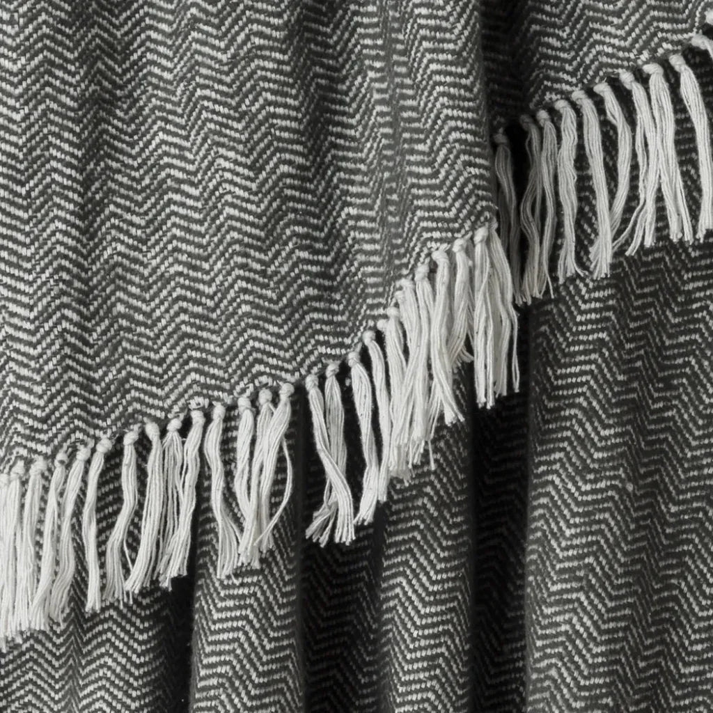 Lidia Soft Throw Blanket Chevron Pattern - LOOMLAN - LOOMLAN - Throw Blankets