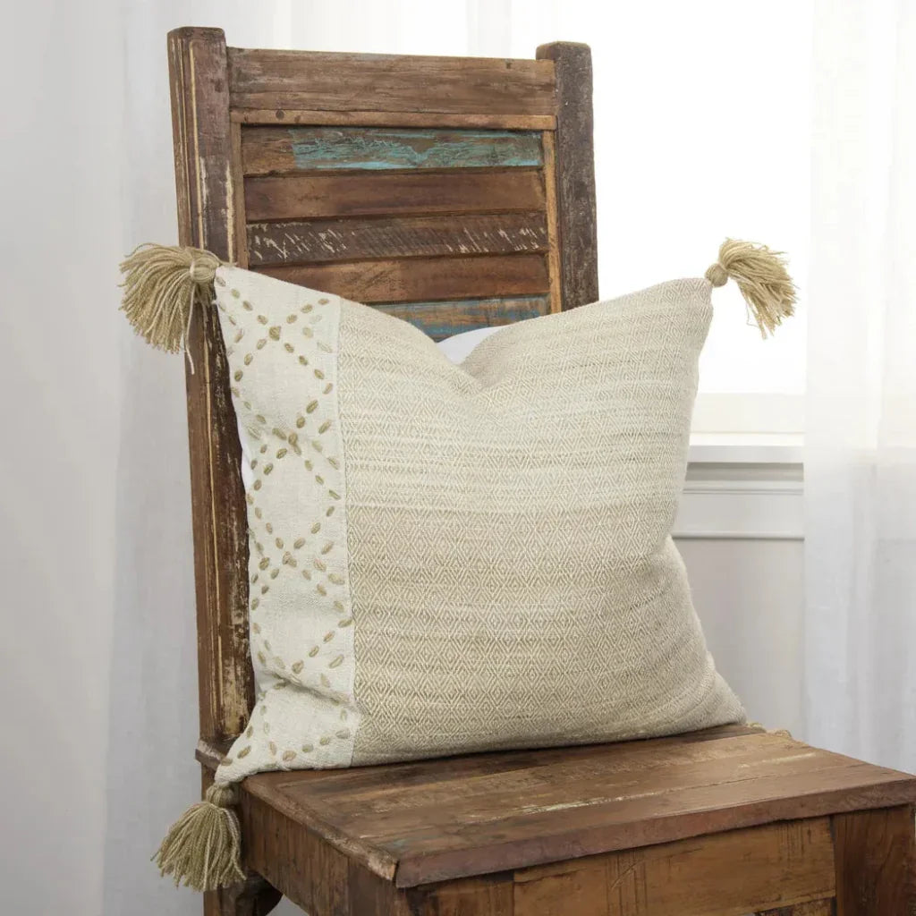 Lois Outdoor Throw Pillow With Tassels-Outdoor Pillows-LOOMLAN-LOOMLAN