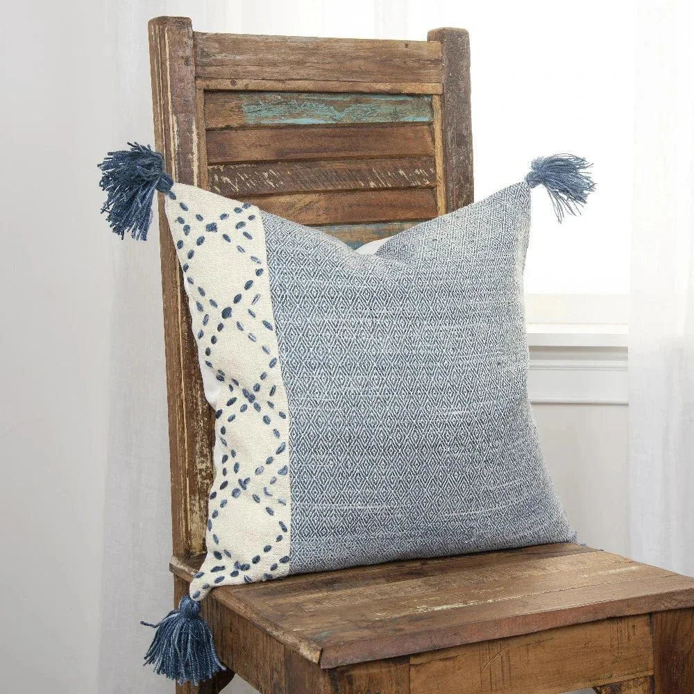 Lois Outdoor Throw Pillow With Tassels-Outdoor Pillows-LOOMLAN-LOOMLAN