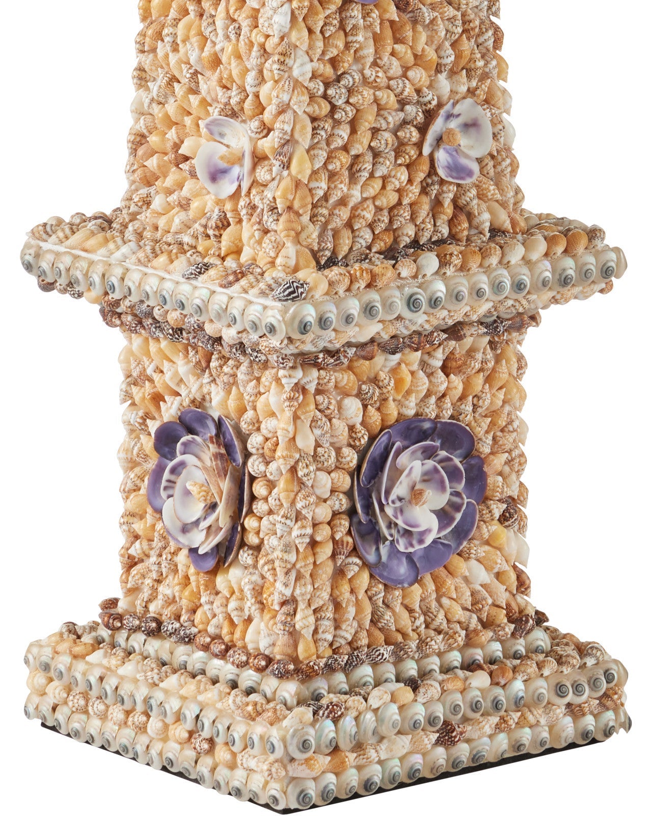 Coquillage Short Obelisk Decorative Sculpture