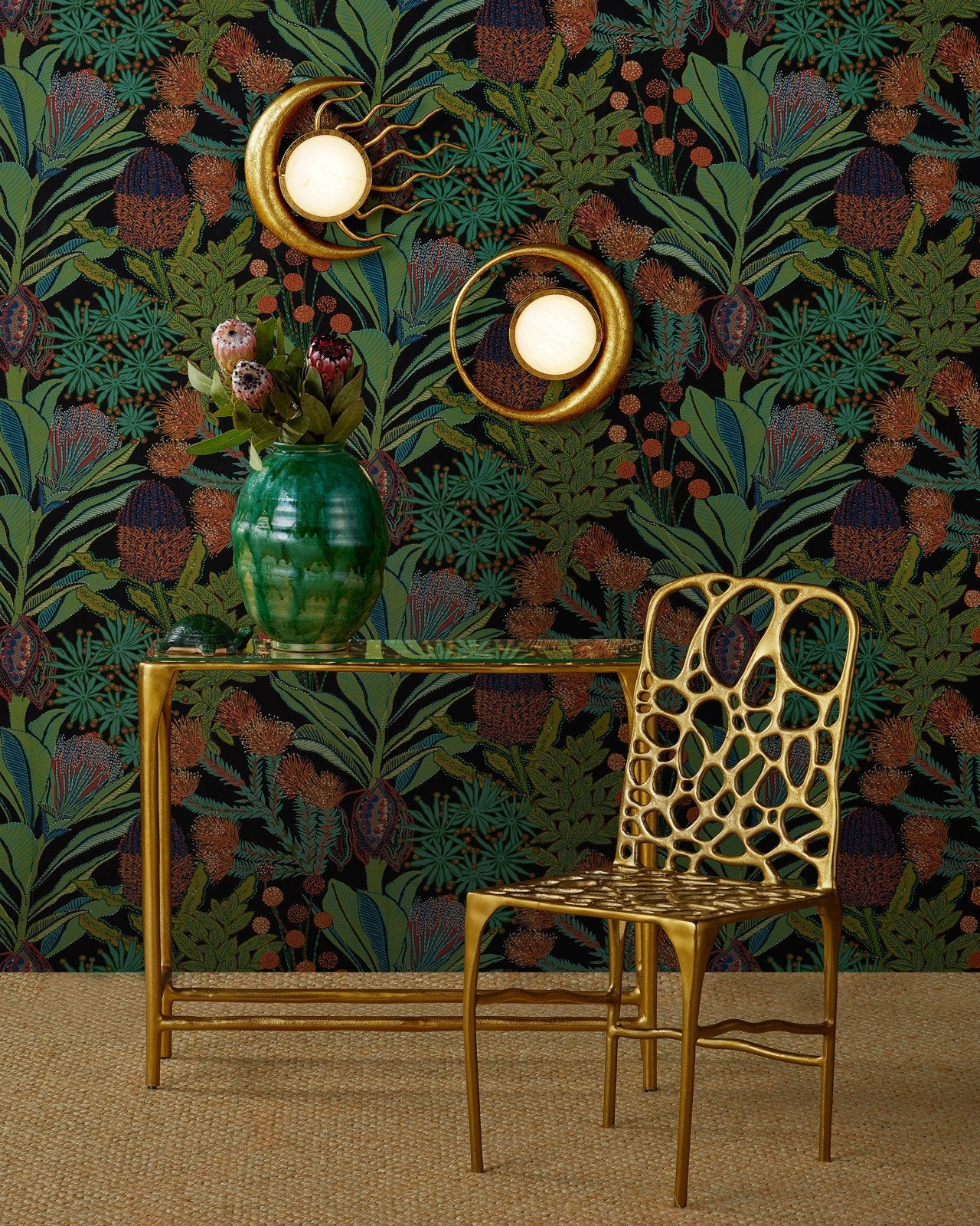 Tona Metalic Gold Wall Sconce