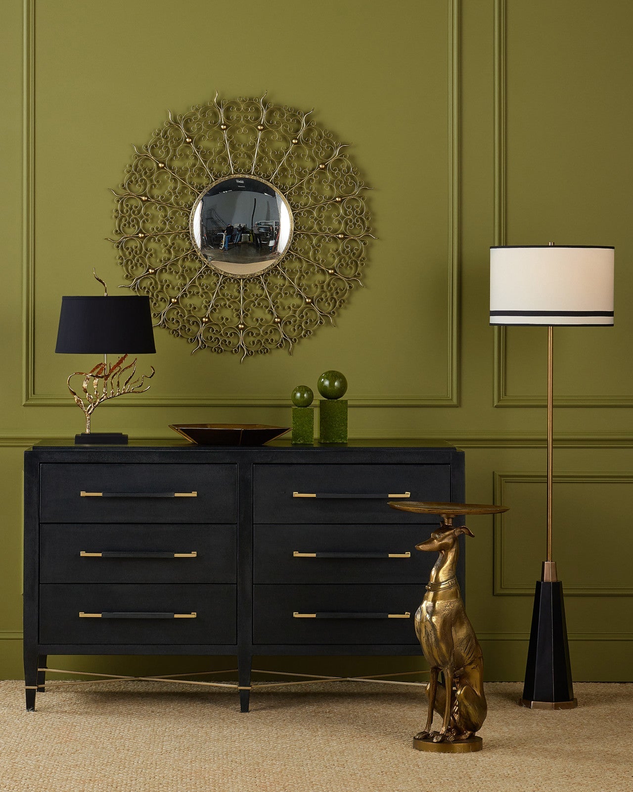 Latissima Metal Base Table Lamp