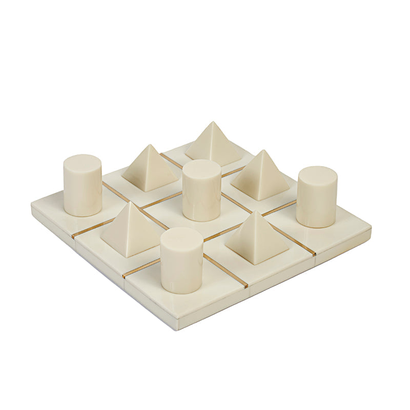 Luho Design House Amon Resin Tic-Tac-Toe Set