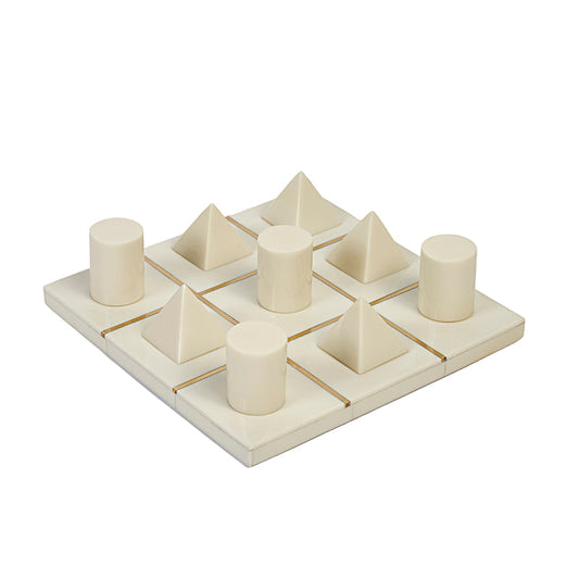 Luho Design House Amon Resin Tic-Tac-Toe Set