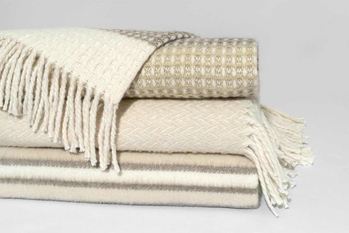 Bandi Brown & Cream Cotton-Blend Throw Blanket 50"x60 -- Brown, Cream