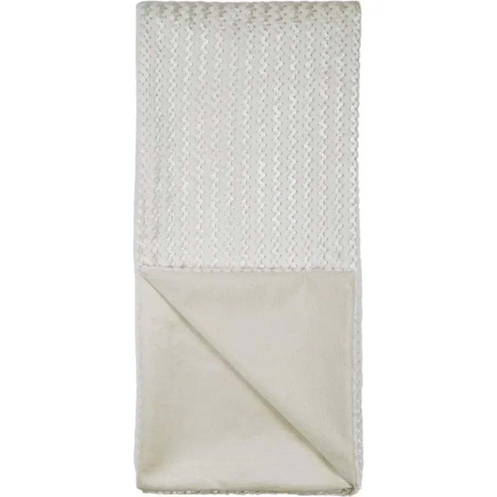 D.V. Kap Gene Throw - Ivory