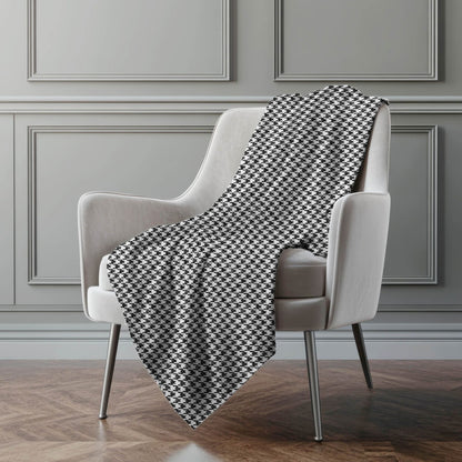 Houndstooth 50" x 70" Throw Blanket -- view 11