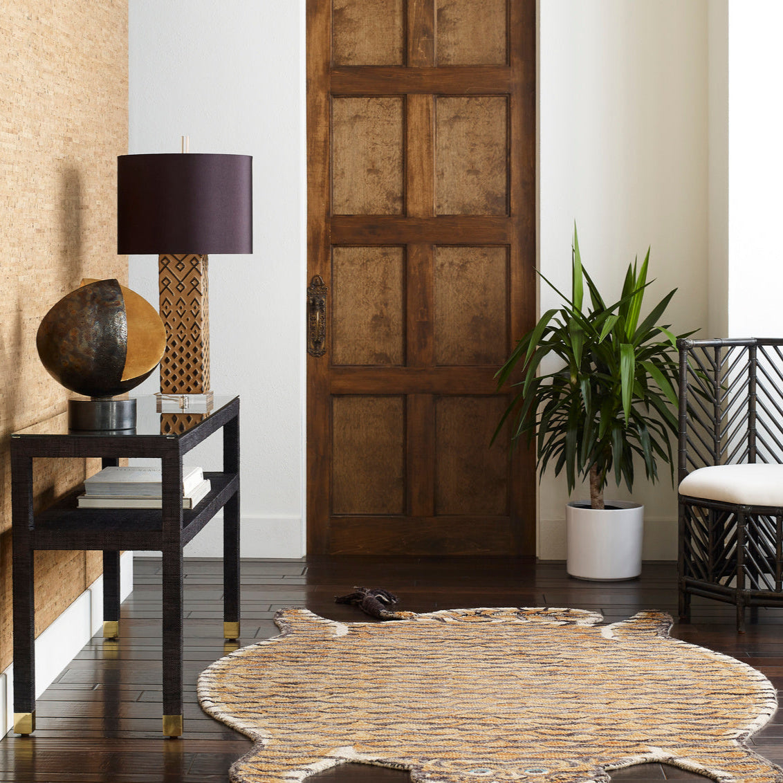 Influencer Decorative Gold Sculpture