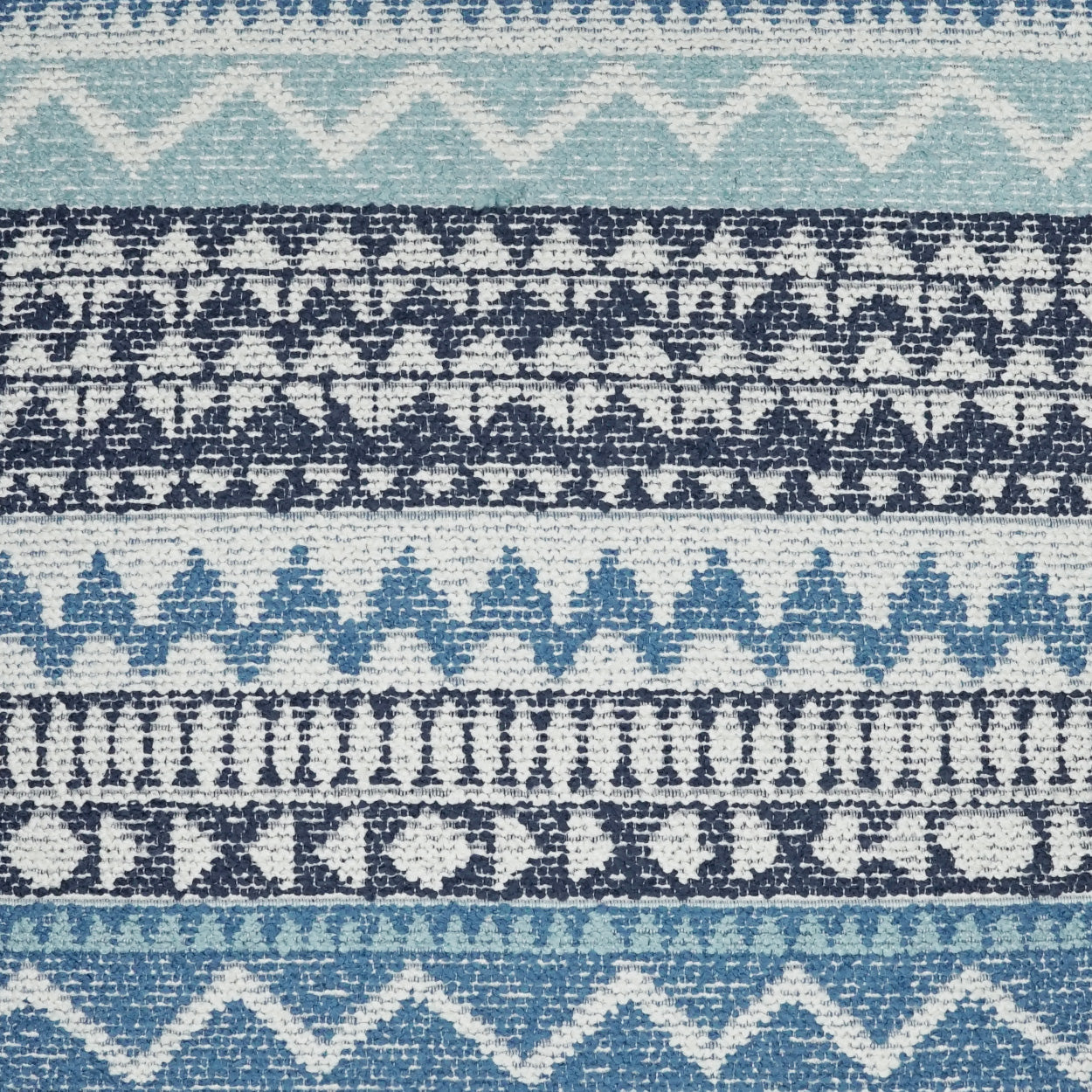 Naya Chevron Design Throw Pillow